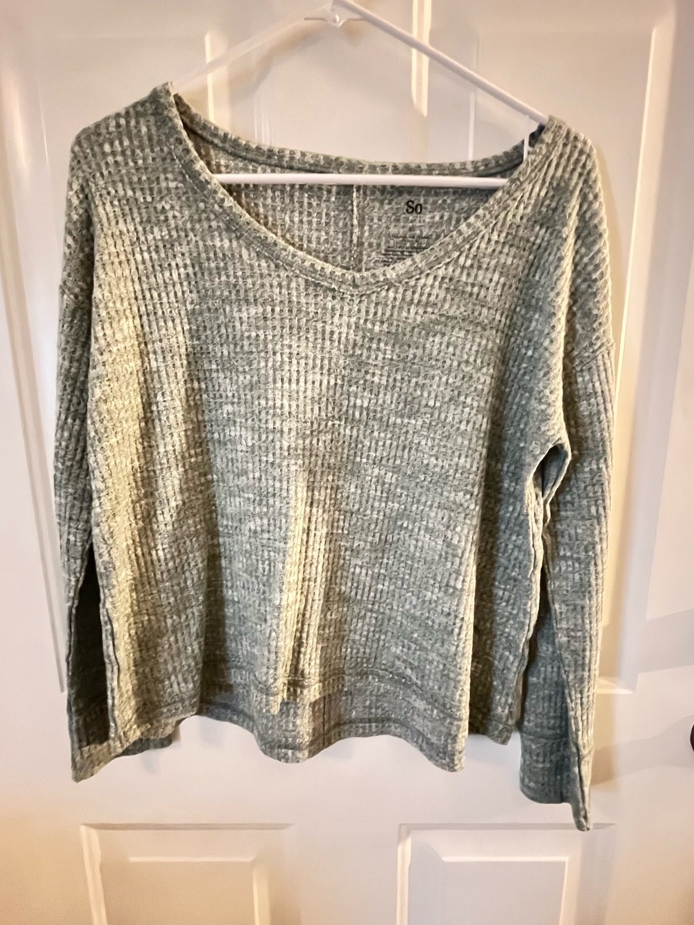 SO Women's Light Sage Green Ribbed V-Neck Sweater